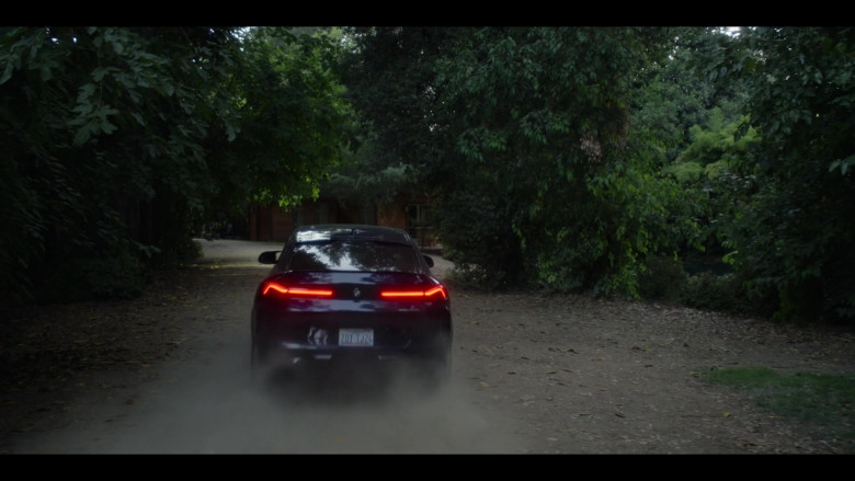 BMW X6M Car in American Horror Stories S02E08 Lake (2)