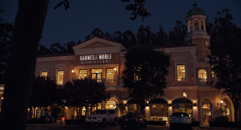 Barnes & Noble Booksellers in Mack & Rita (2022)