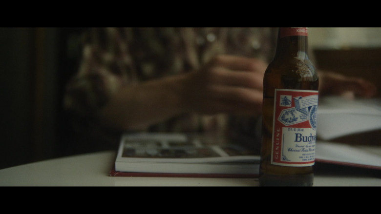 Budweiser Beer in Monster The Jeffrey Dahmer Story S01E04 The Good Boy Box (2)