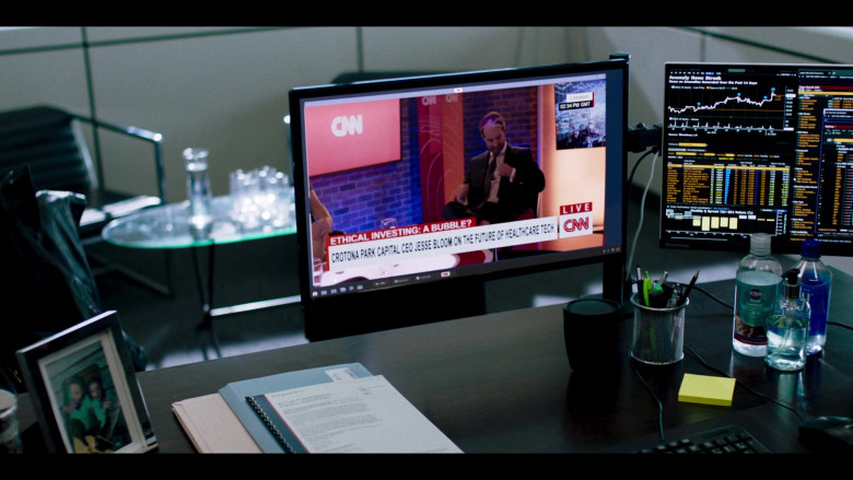 CNN TV Channel and Bloomberg Terminal in Industry S02E08 Jerusalem (1)