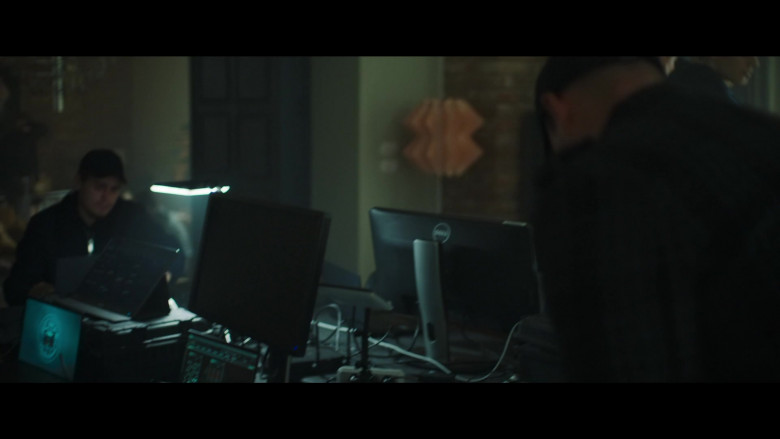 Dell Monitor in Last Light S01E05 Illumination (2022)