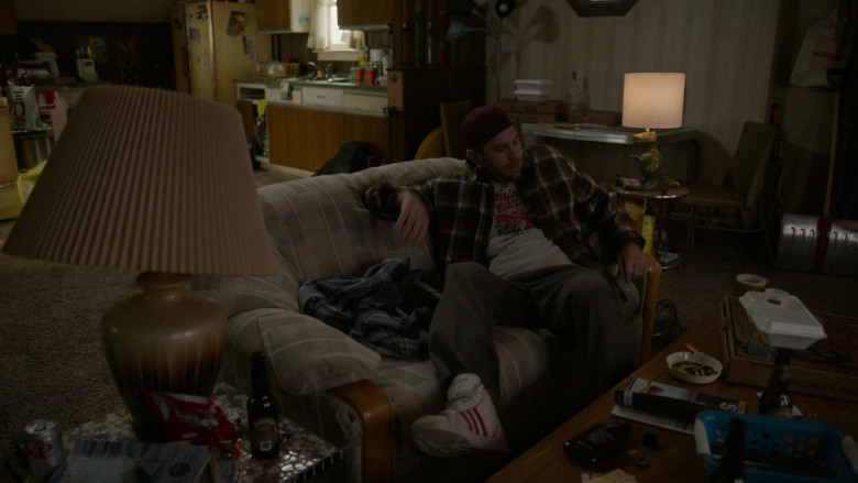 Diet Coke Soda Can and Skittles Candies in Kevin Can Fk Himself S02E06 The Machine (2022)