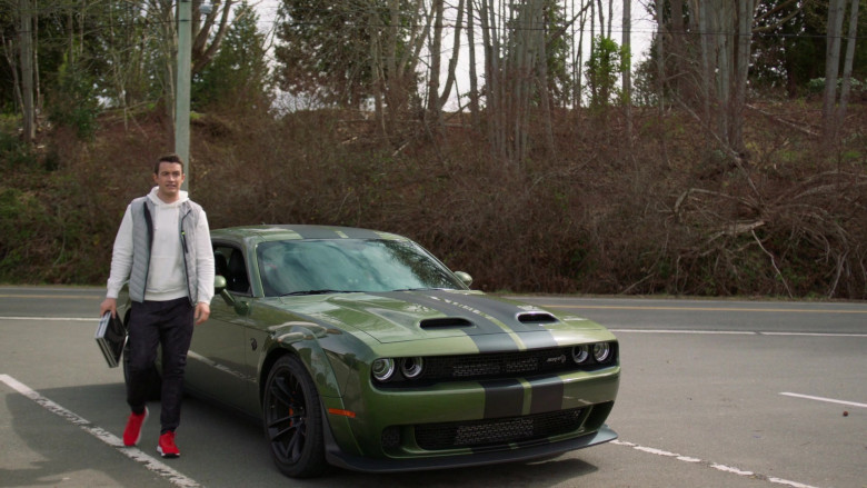 Dodge Challenger SRT Car in Chesapeake Shores S06E03 Night and Day (1)