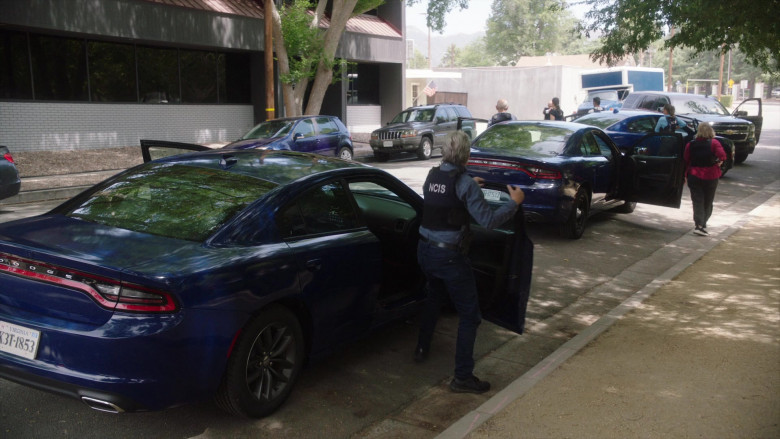 Dodge Charger Cars in NCIS S20E01 A Family Matter (3)