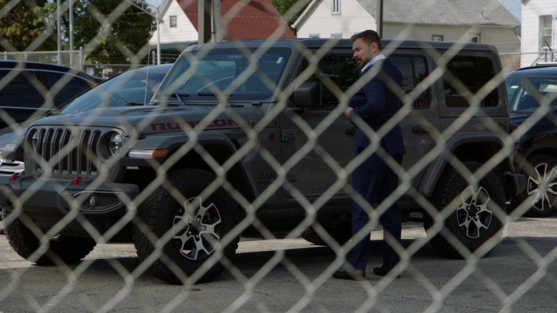 Jeep Wrangler Rubicon Car in Chicago P.D. S10E02 The Real You (1)