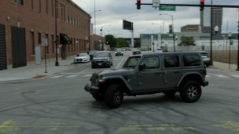 Jeep Wrangler Rubicon Car in Chicago P.D. S10E02 The Real You (3)
