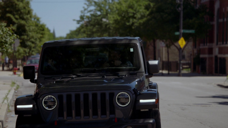 Jeep Wrangler Rubicon Car in Chicago P.D. S10E02 The Real You (4)