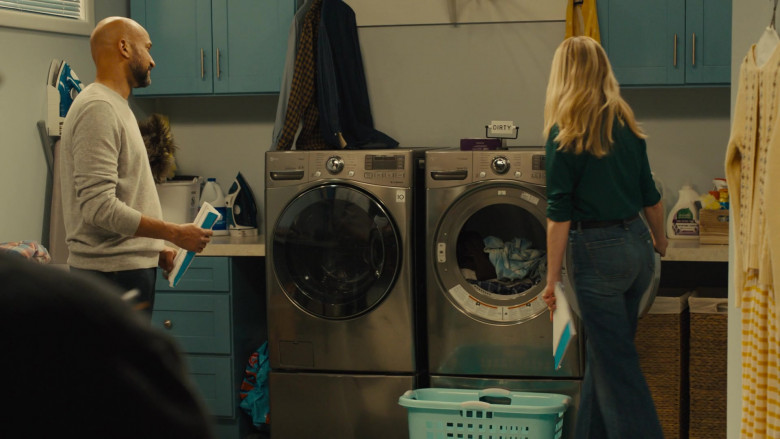 LG Washing Machines in Reboot S01E02 New Girl (2)