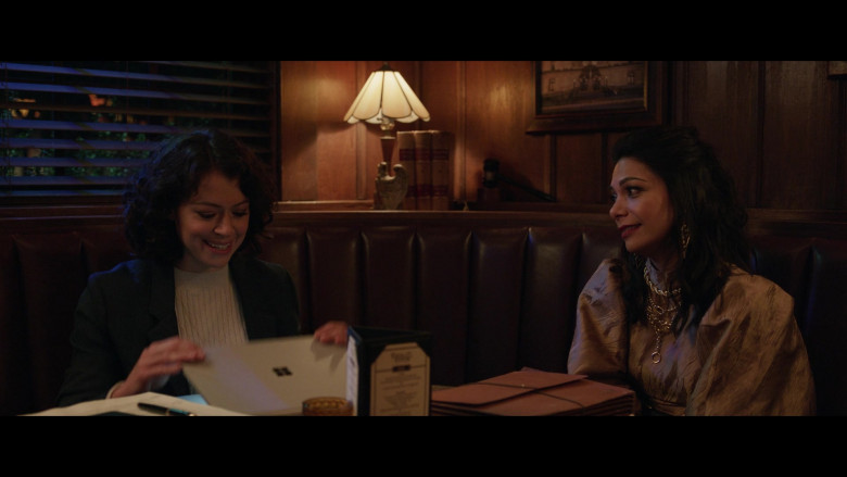 Microsoft Surface Laptop in She-Hulk Attorney At Law S01E04 Is This Not Real Magic (2022)