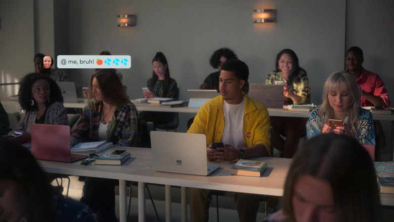Microsoft Surface Laptops in Grown-ish S05E08 Certified Lover Boy (6)