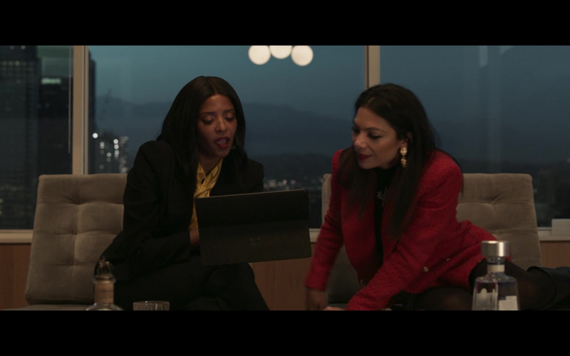 Microsoft Surface Tablet in She-Hulk Attorney at Law S01E06 Just Jen (2)