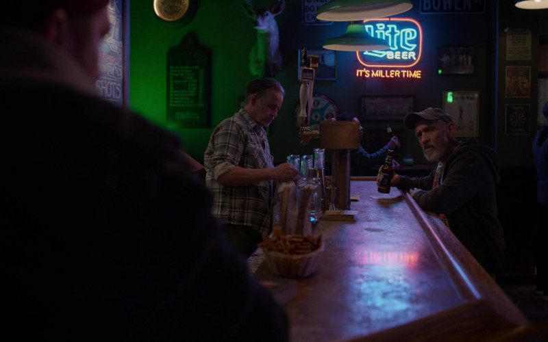 Miller Lite Beer Neon Signs in Kevin Can Fk Himself S02E06 The Machine (2)