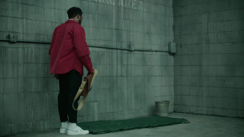 Nike Men's Sneakers of Donald Glover as Earnest ‘Earn' Marks in Atlanta S04E03 Born 2 Die (2022)