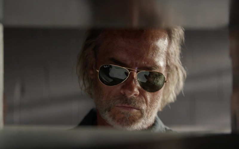 Ray-Ban Aviator Sunglasses of Guy Pearce as Bruce Cogburn in The Infernal Machine (2)