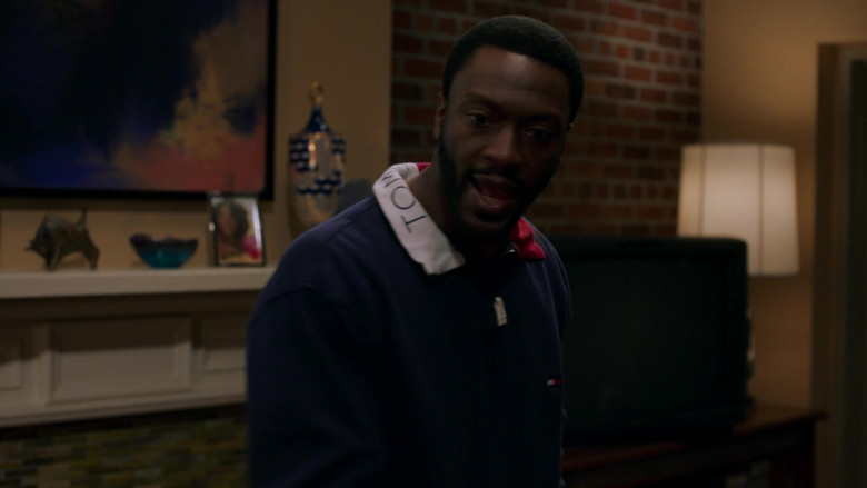 Tommy Hilfiger Men's Shirt in City on a Hill S03E05 Take Me Home (2022)