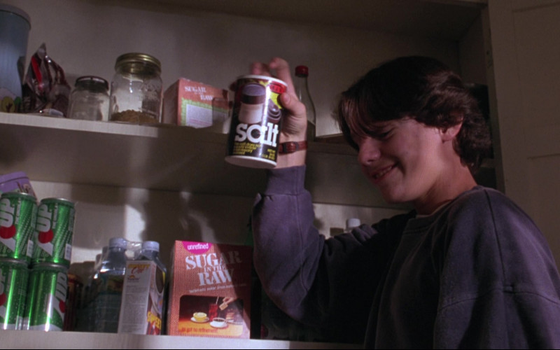 7Up Soda Cans and Sugar in the Raw in Hocus Pocus (1993)
