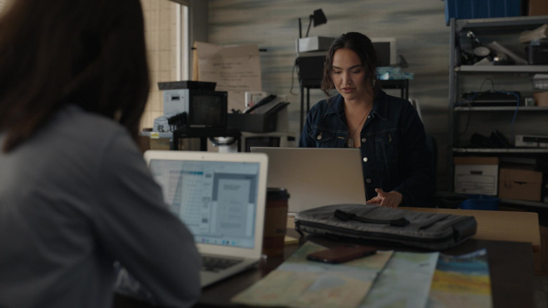 Acer Laptop in Alaska Daily S01E02 A Place We Came Together (1)