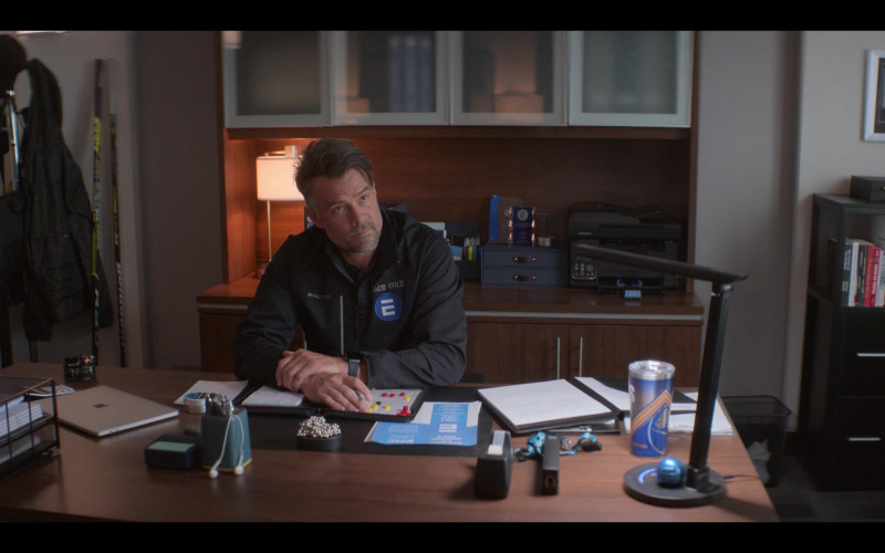 Apple MacBook Laptop of Josh Duhamel as Colin Cole in The Mighty Ducks Game Changers S02E02 Out of Bounds (2022)