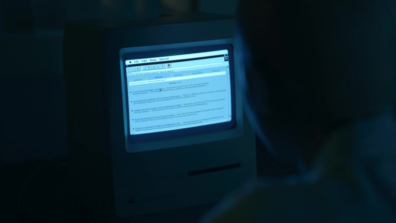 Apple Macintosh Classic Computer in The Midnight Club S01E01 The Final Chapter (2)