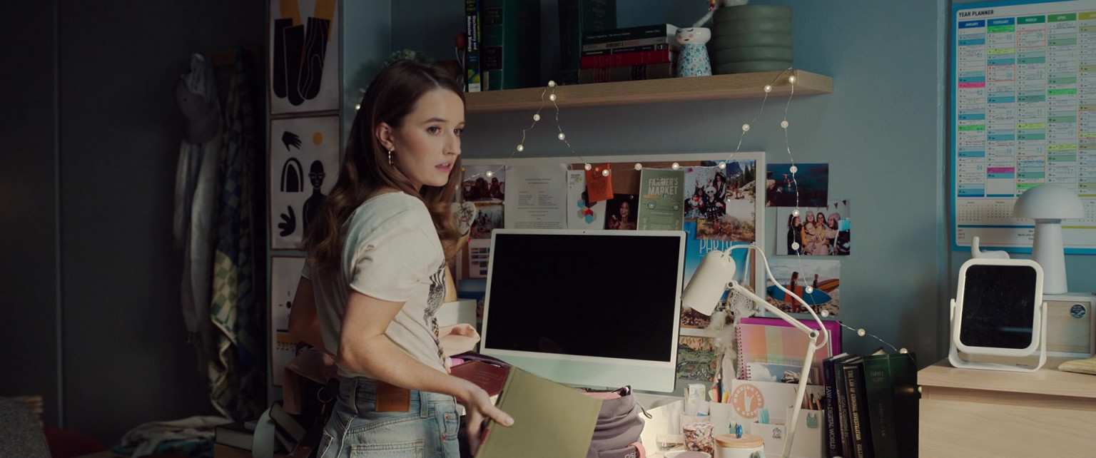 Apple IMac Computer Of Kaitlyn Dever As Lily Cotton In Ticket To