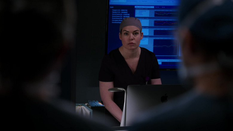 Apple iMac Computers in Chicago Med S08E03 Winning the Battle, but Still Losing the War (4)