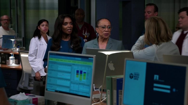 Apple iMac Computers in Chicago Med S08E04 The Apple Doesn't Fall Far from the Teacher (8)