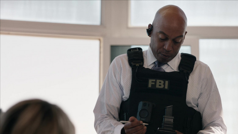 Axon Bodycams in The Rookie Feds S01E02 Face Off (3)