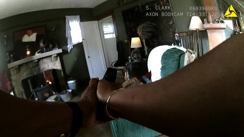Axon Bodycams in The Rookie Feds S01E04 To Die For (2)
