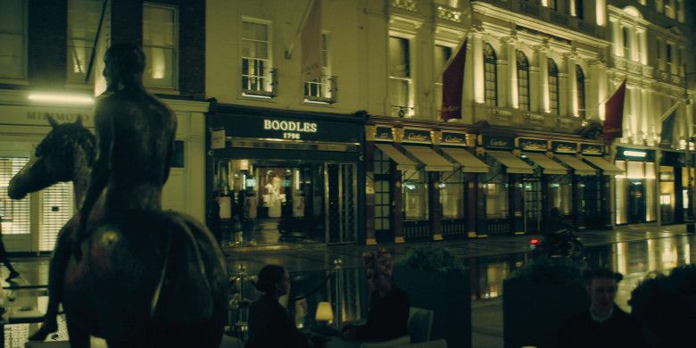 Boodles and Cartier Stores in The Peripheral S01E01 Pilot (2022)