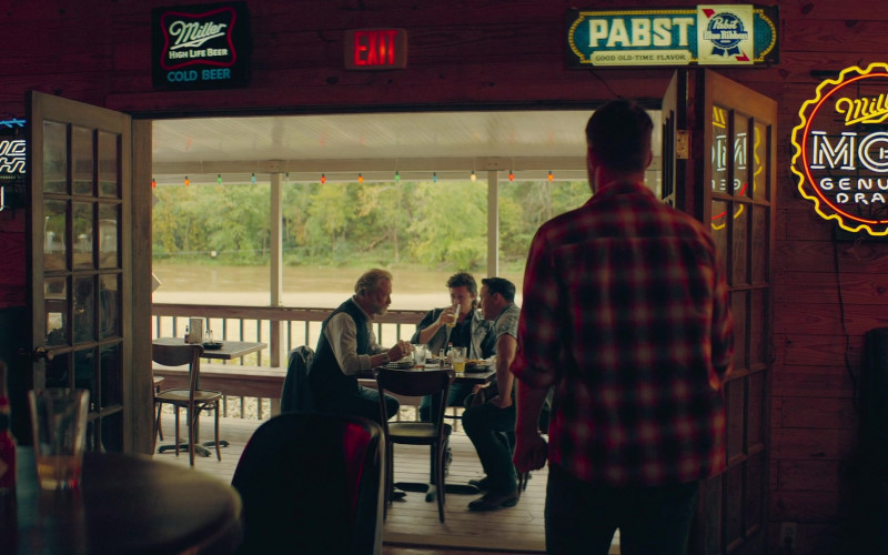 Bud Light, Miller High Life, Pabst Blue Ribbon and MGD Genuine Draft Beer Signs in The Peripheral S01E03 Haptic Drift (1)