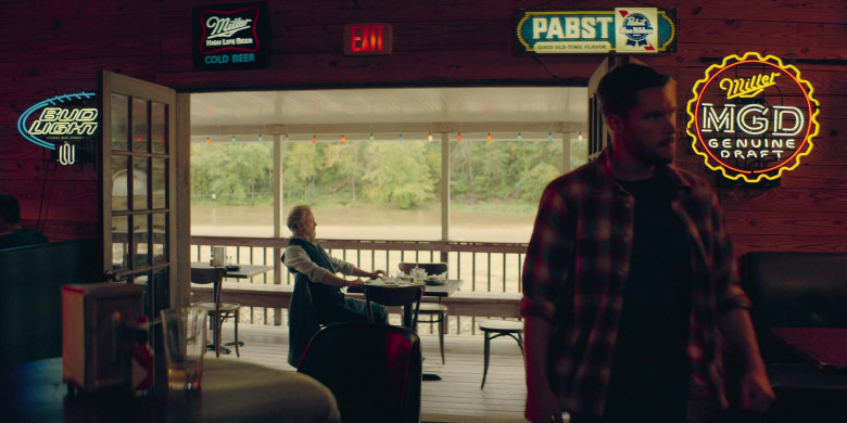Bud Light, Miller High Life, Pabst Blue Ribbon and MGD Genuine Draft Beer Signs in The Peripheral S01E03 Haptic Drift (2)