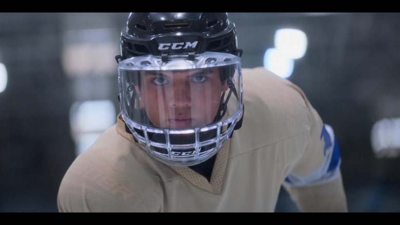 CCM Ice Hockey Equipment in The Mighty Ducks Game Changers S02E03 Coach Classic (2)