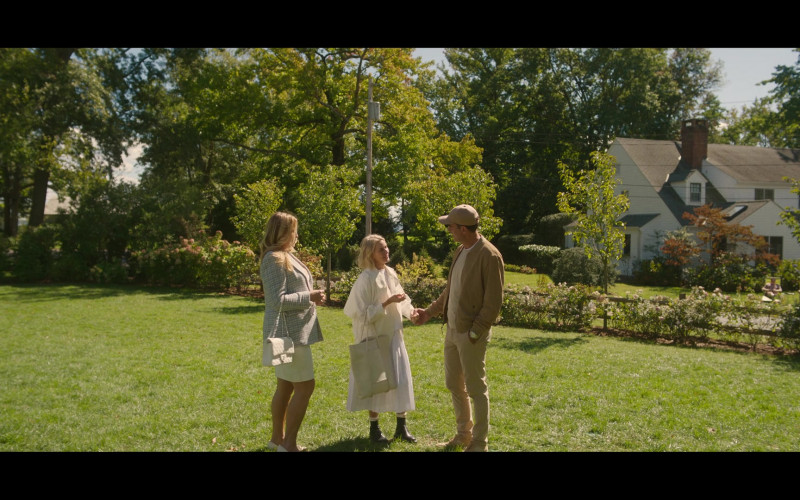 Chanel White Handbag of Jennifer Coolidge as Karen Calhoun in The Watcher S01E01 Welcome, Friends (2022)
