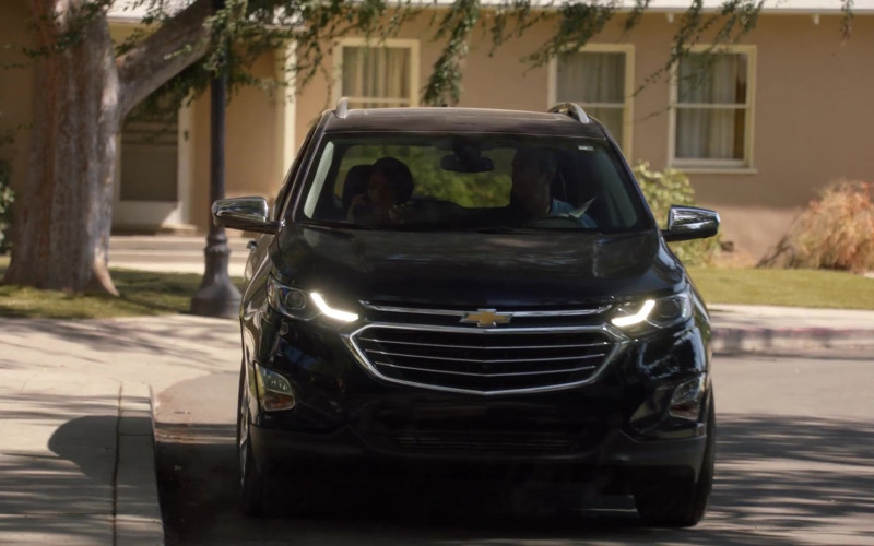 Chevrolet Equinox Car in 9-1-1 S06E03 "The Devil You Know" (2022)