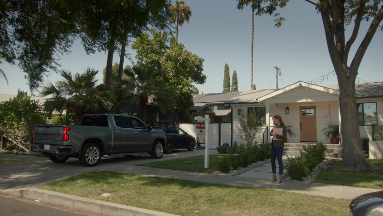 Chevrolet Silverado 1500 High Country Car in The Rookie S05E02 Labor Day (2)