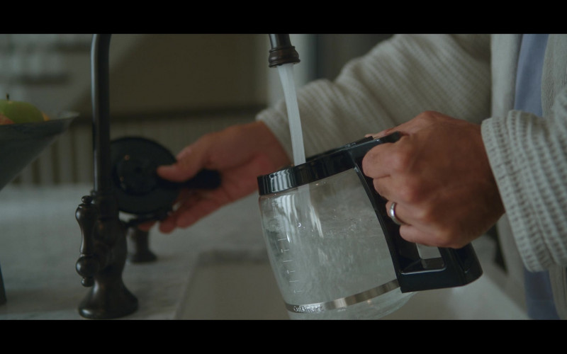 Cuisinart Coffee Maker in The Watcher S01E01 Welcome, Friends (1)