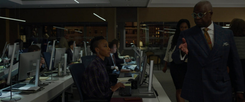 Dell Computer Monitors in The Good Fight S06E07 The End of STR Laurie (2)