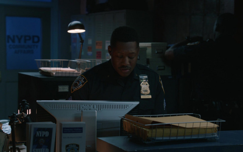 Dell Monitor in Blue Bloods S13E01 Keeping the Faith (2022)