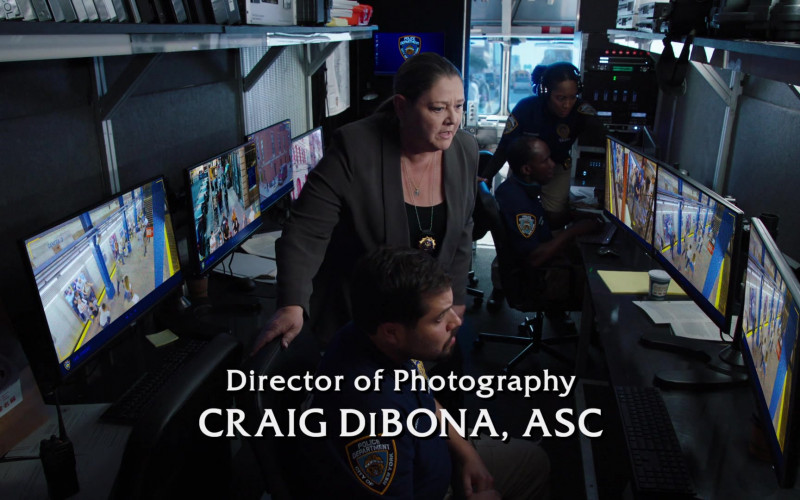 Dell Monitor in Law & Order S22E03 Vicious Cycle (2022)
