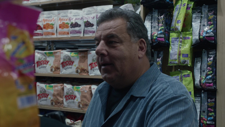 Elvan Today Chocolate Croissants, Brach's Candy, Troni in Blue Bloods S13E03 Ghosted (2022)