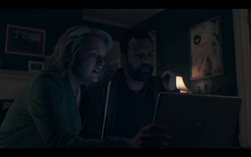 HP Laptop in The Handmaid’s Tale S05E08 Motherland (1)
