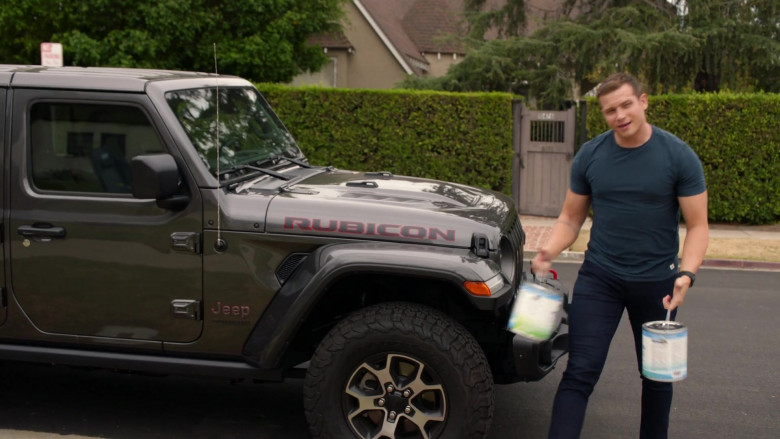 Jeep Wrangler Rubicon Car in 9-1-1 S06E05 Home Invasion (1)