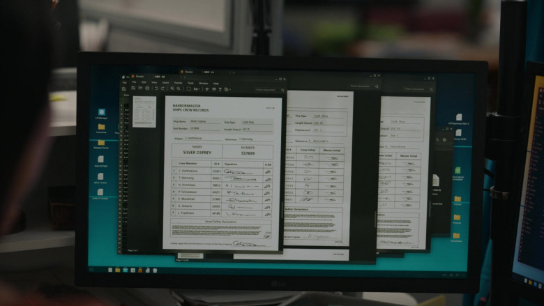 LG Monitors in Alaska Daily S01E02 A Place We Came Together (2)