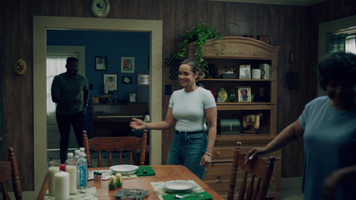 Level Ultra Purified Water+ In Queen Sugar S07E07 "Our Senses Restored