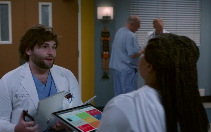 Microsoft Surface Tablet in Grey's Anatomy S19E04 Haunted (2022)