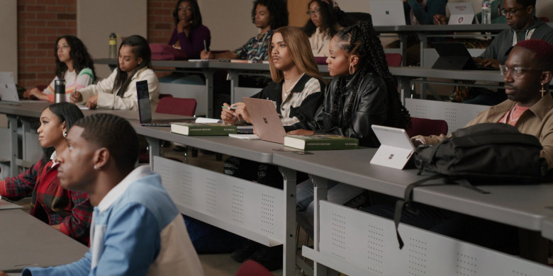 Microsoft Surface Tablets and Laptops in All American Homecoming S02E03 Me, Myself & I (1)