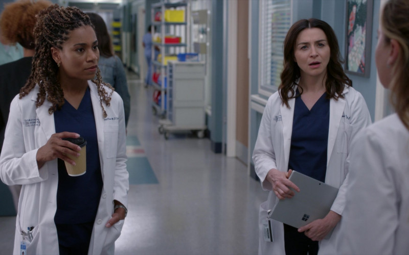 Microsoft Surface Tablets in Grey's Anatomy S19E02 Wasn't Expecting That (1)
