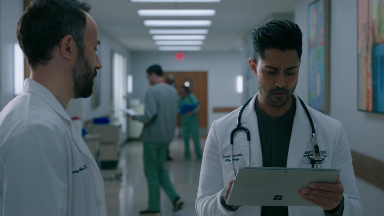 Microsoft Surface Tablets in The Resident S06E04 It Won't Be Like This for Long (2)