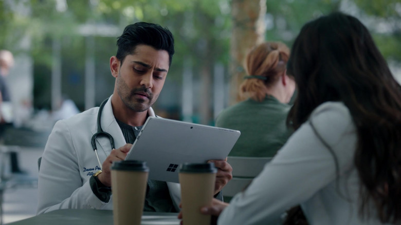 Microsoft Surface Tablets in The Resident S06E04 It Won't Be Like This for Long (3)