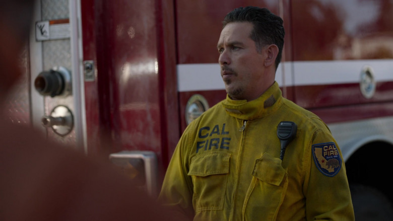 Motorola Radios in Fire Country S01E04 Work, Don't Worry (2)